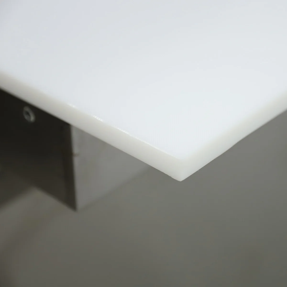 Maxx Cold V-Series 3 Door Refrigerated Mega Top Prep Table - Image 4
