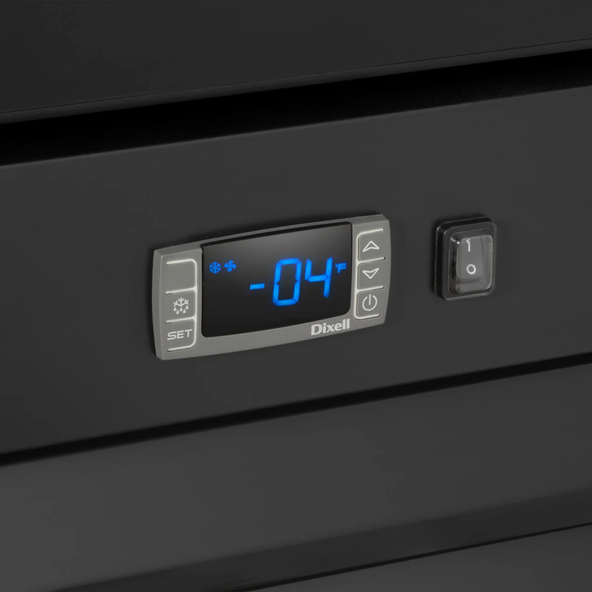 Maxx Cold X-Series Single Glass Door Merchandiser Freezer - Image 4