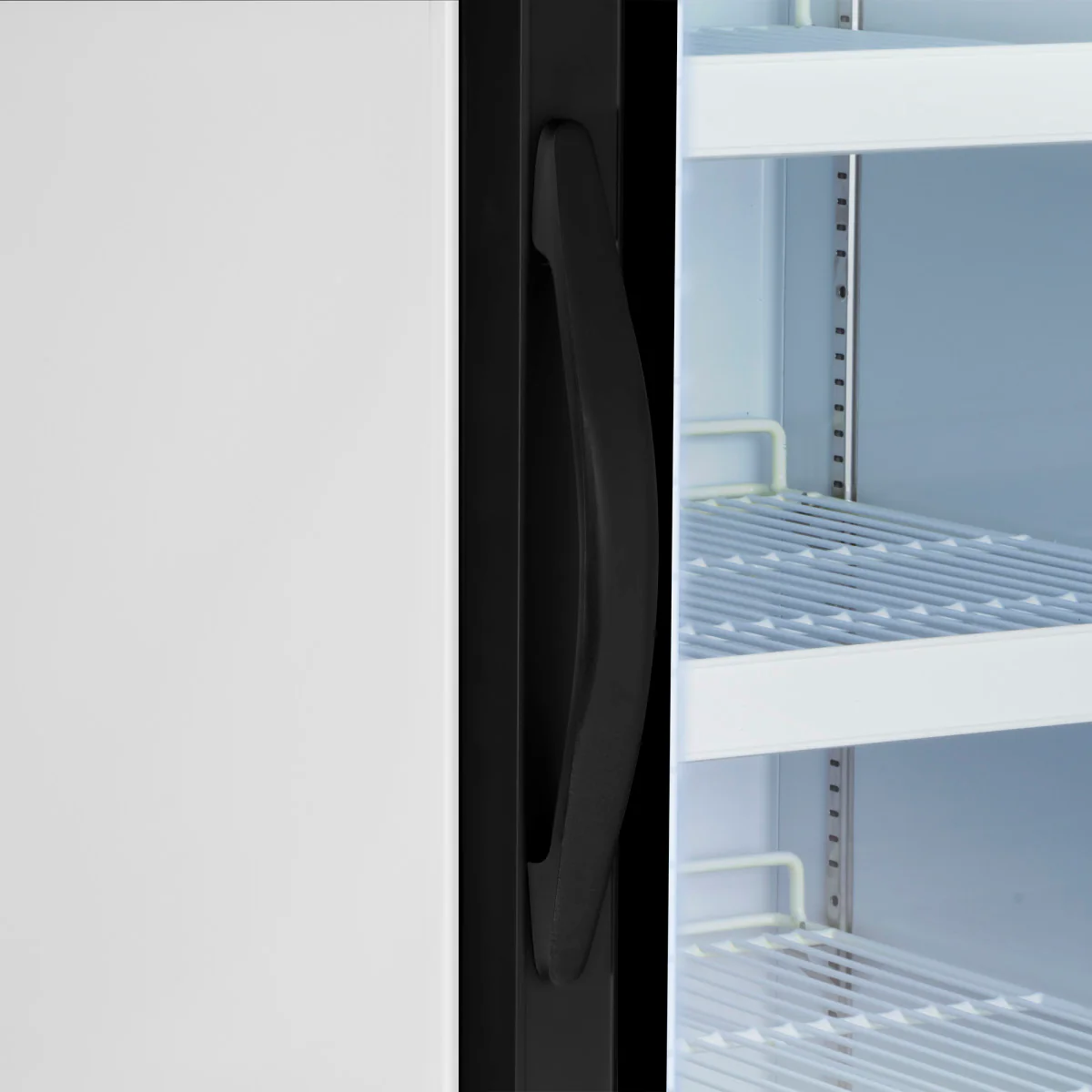 Maxx Cold 27" Glass Door Merchandiser Freezer, Free Standing, 23 Cu. Ft. - Image 4