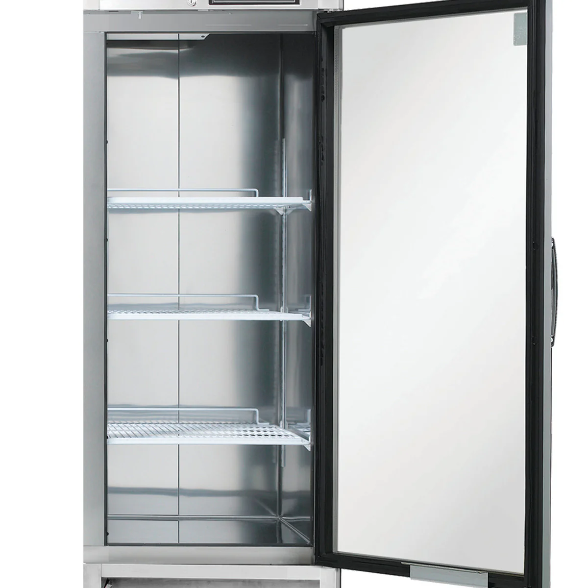 Maxx Cold Single Door Reach-In Refrigerator, Bottom Mount - Image 3